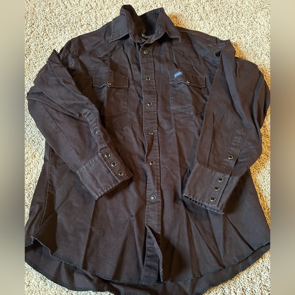 Wrangler Other - Wrangler Pearl-snap button up size 16.5X33